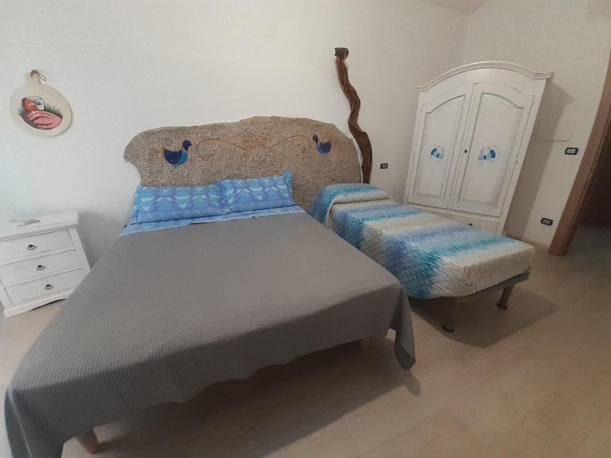 Bed And Breakfast Murales ออร์โกโซโล ภายนอก รูปภาพ