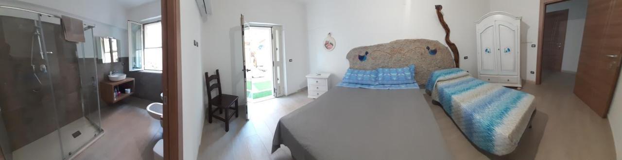 Bed And Breakfast Murales ออร์โกโซโล ภายนอก รูปภาพ