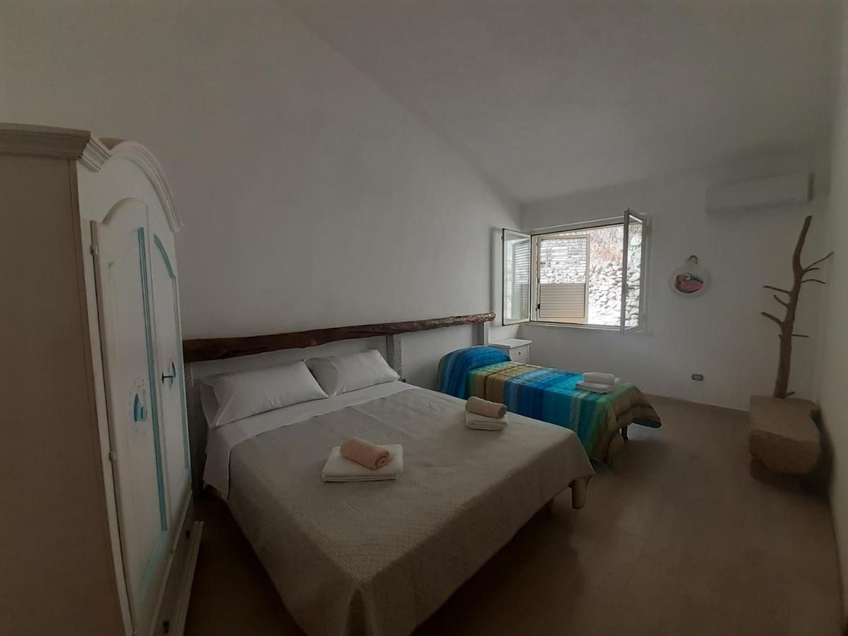 Bed And Breakfast Murales ออร์โกโซโล ภายนอก รูปภาพ